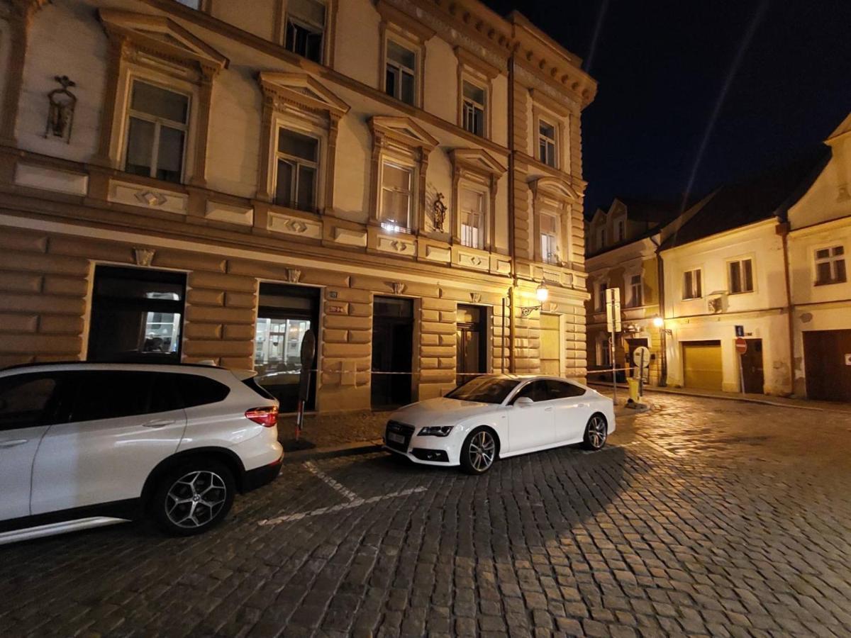 Appartement 2+kk Na Velkem Namesti