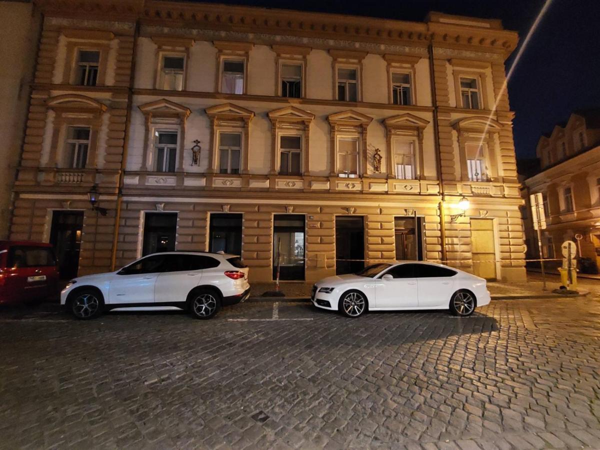 Appartement 2+kk Na Velkem Namesti